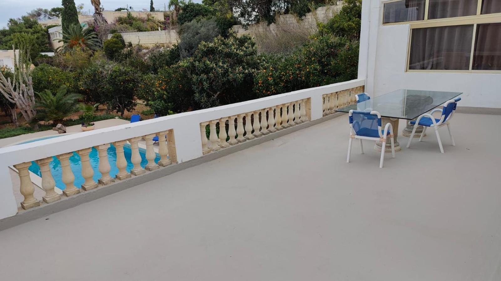 Stunning Villa With Pool, Table Tennis, Table Soccer And A Pool Table Naxxar Exterior photo